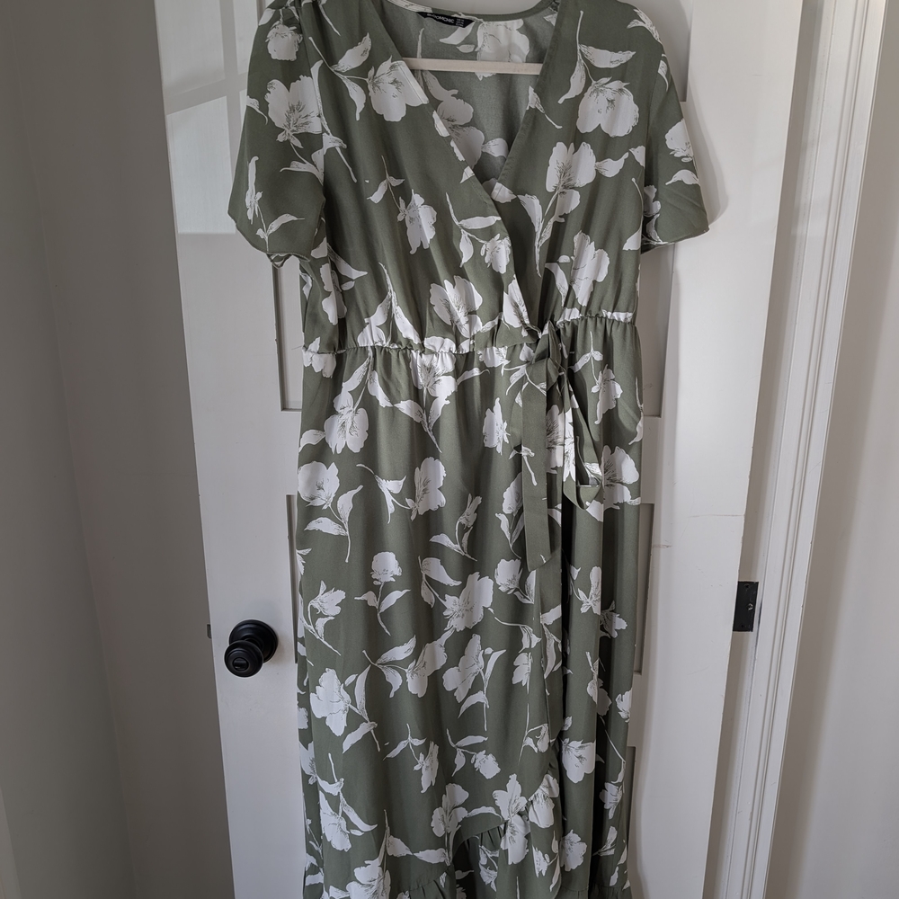 Floral Green Maxi Dress